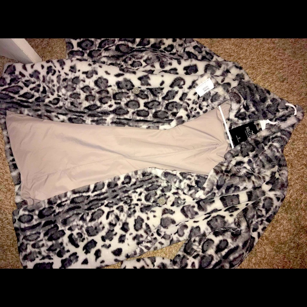Small leopard print Hollister winter coat